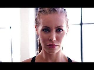 Heisses Luder steht auf grossen schwarzen Schwanz