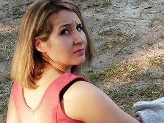 Exotische Frau wird in den Arsch gefickt