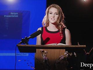 Blondine Ashley Lane reitet auf ihrem lover