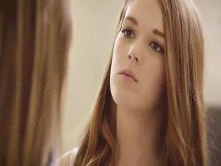 Tushy - Erste doppelte Penetration für rothaarige Kimberly Brix