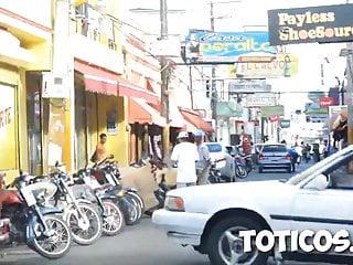 Latina Amateur Latina am Strand von hinten gefickt