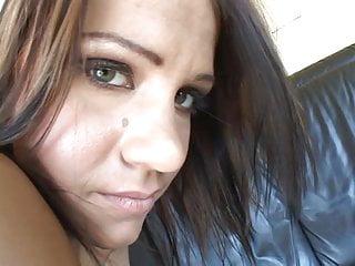 Hübsche Brünette Addison Rose bekommt es hart von hinten besorgt - hd Sexfilm