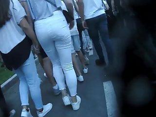 Sexclips von geilen Teen vor dem concert