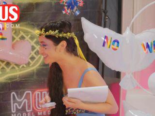 Sexy Spiele zwischen oksana und Whitney Westgate