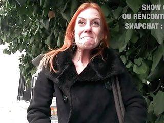 Geile Milf Ella bei der Massage gefickt - Amateur Milf