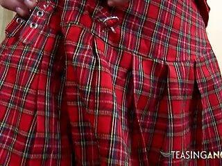 Geile Brünette von ihrem Freund in den Arsch gefickt