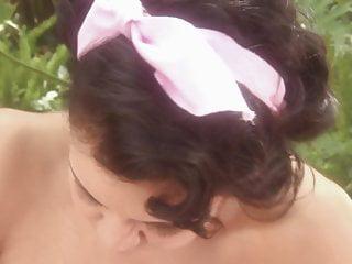 Der geile Fick im Auto mit dem scharfen Luder