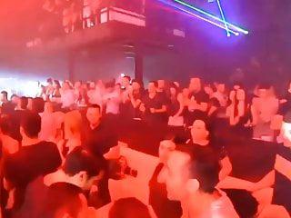 Versteckter Kamera gefilmt - zwei Latinas und ein geiler Kerl - Amateur Voyeur Hardcore