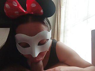 Geiler Blowjob von der hübschen indischen Hausfrau